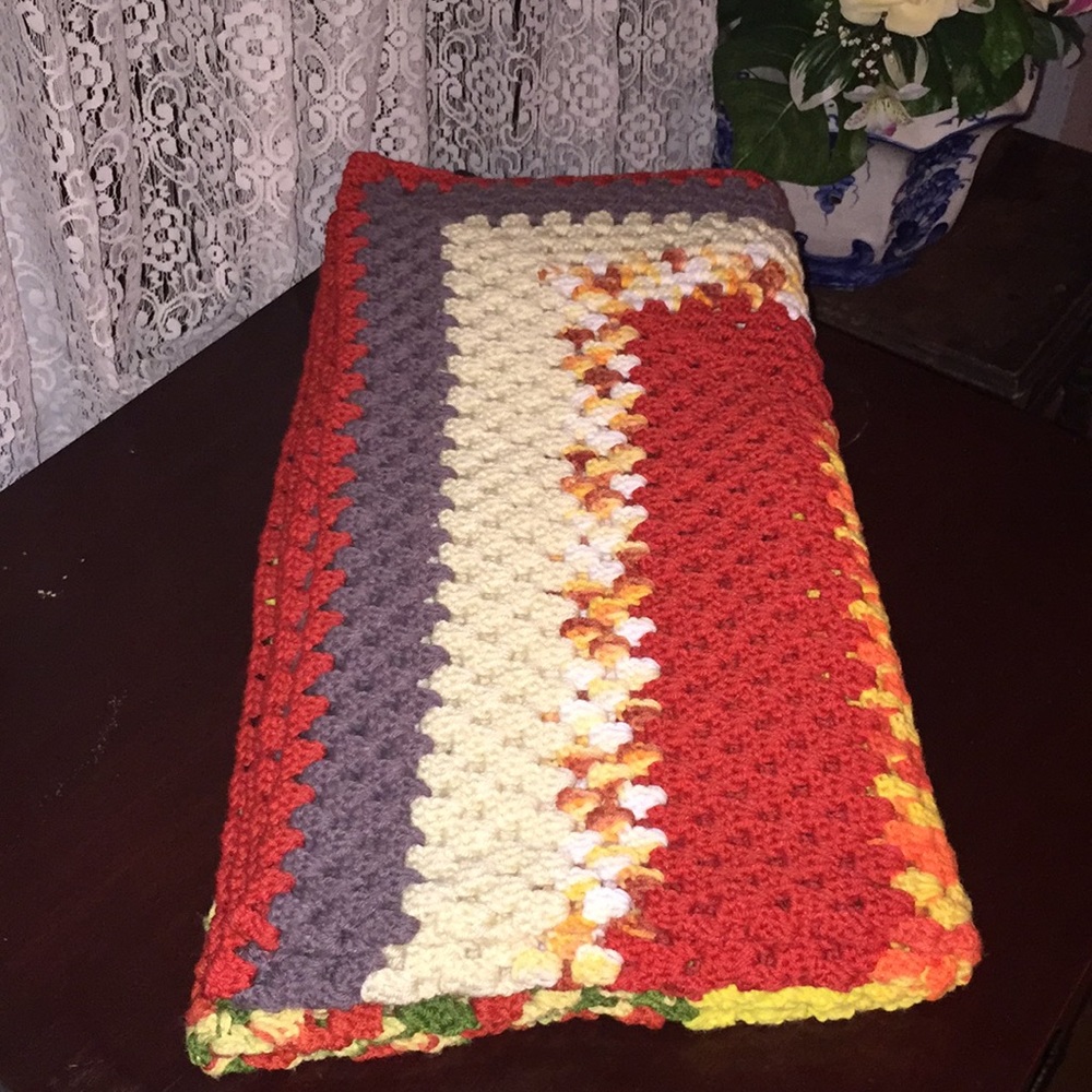Multi-Color Granny Rectangle Throw Blanket - Picture 4 of 5